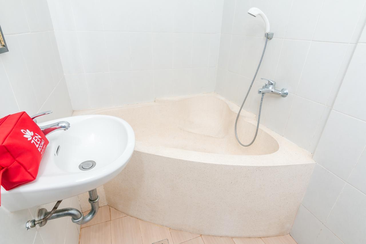 Zen Rooms Kuta Kubu Anyar 2 Dış mekan fotoğraf